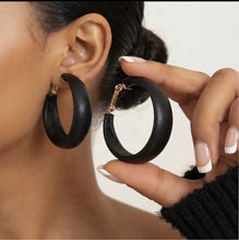 Load image into Gallery viewer, Leather Hoop Earrings