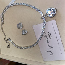 Load image into Gallery viewer, Heart tennis necklace