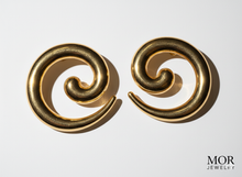Load image into Gallery viewer, Swirled Hoops
