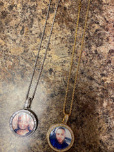 Load image into Gallery viewer, Custom Photo Pendant
